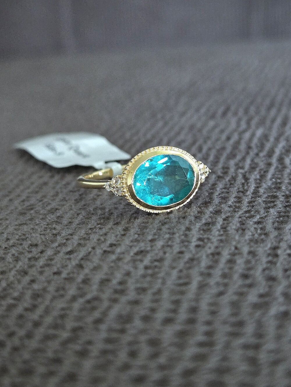 Shivam Green💚 Quartz Ellipse Ring💍 - NWT